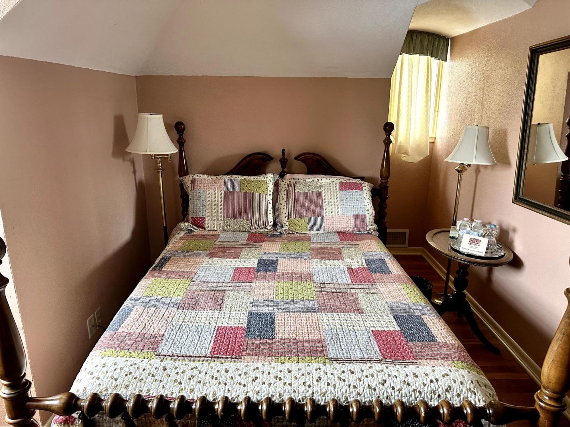 Montague Inn Bed & Breakfast Saginaw Ngoại thất bức ảnh